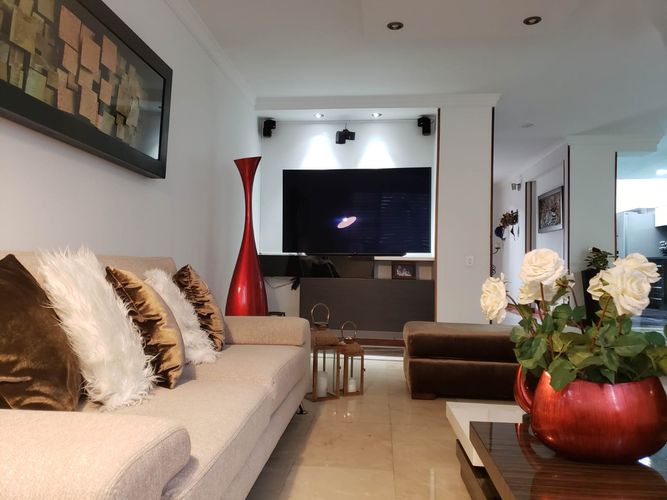 Casa de 5 alcobas en venta en Sotileza, Bogotá, 264 m² · foto 5 de 19
