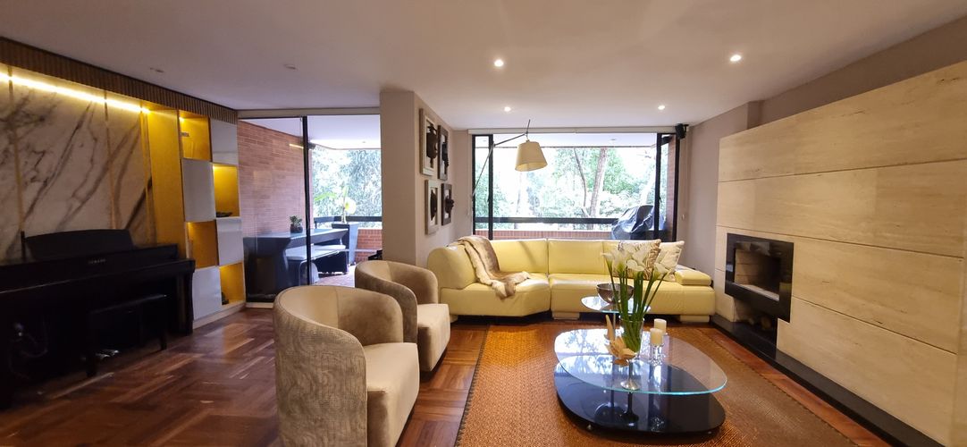 Apartamento de 3 alcobas en venta en Sierras Del Moral, Bogotá, 209 m² · foto 5 de 23
