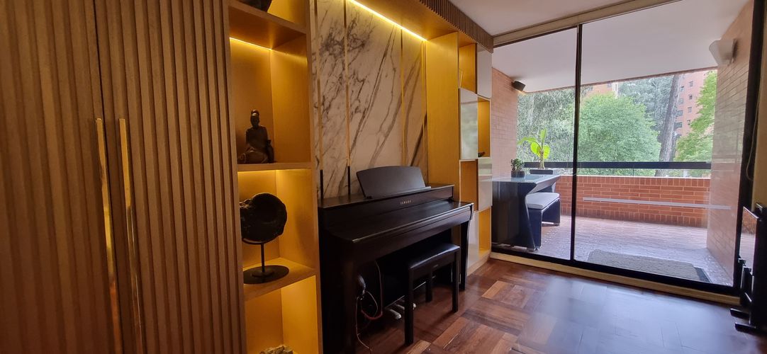 Apartamento de 3 alcobas en venta en Sierras Del Moral, Bogotá, 209 m² · foto 6 de 23