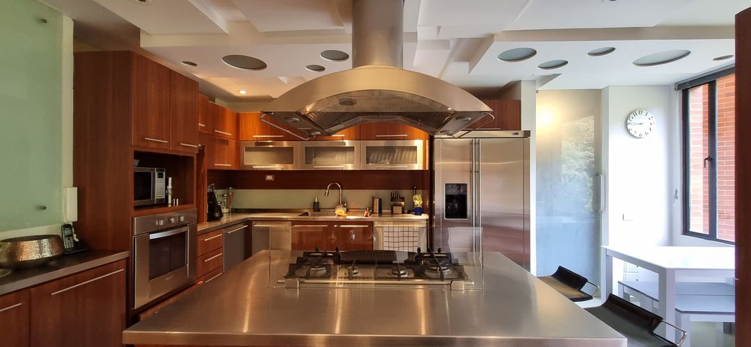 Apartamento de 3 alcobas en venta en Sierras Del Moral, Bogotá, 209 m² · foto 8 de 23