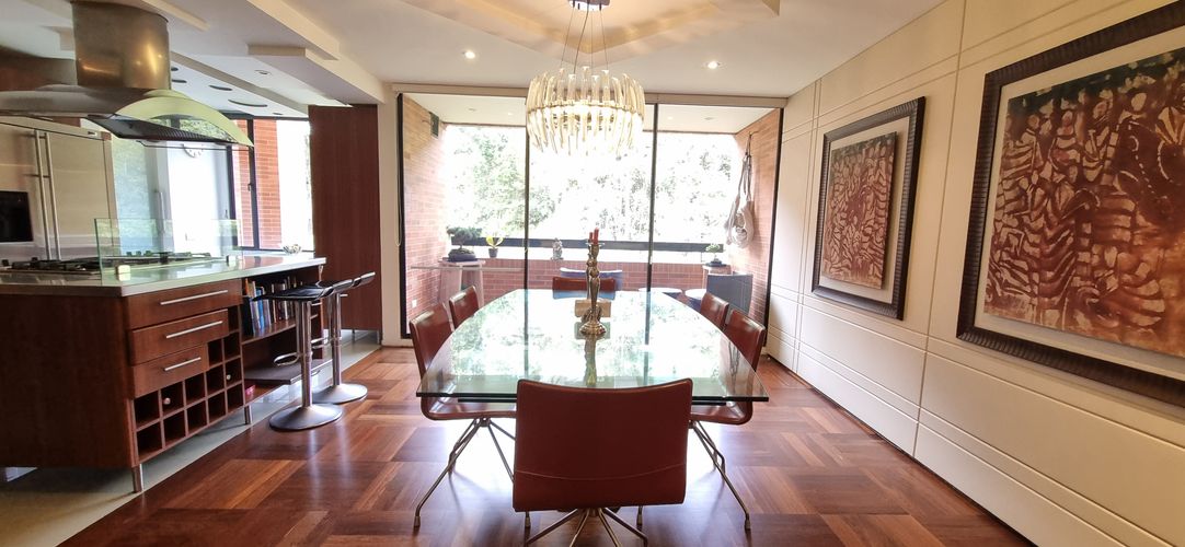Apartamento de 3 alcobas en venta en Sierras Del Moral, Bogotá, 209 m² · foto 10 de 23