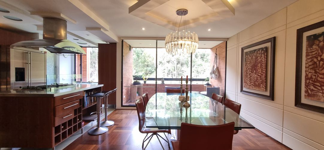 Apartamento de 3 alcobas en venta en Sierras Del Moral, Bogotá, 209 m² · foto 11 de 23