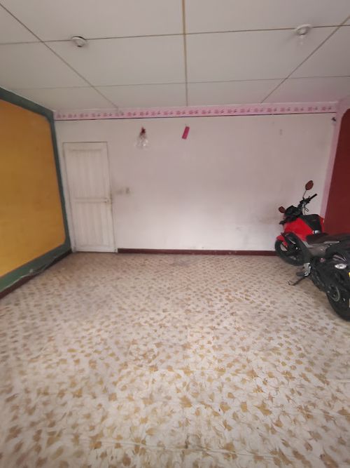 Casa de 11 alcobas en venta en Santa Fe, Cali, 432 m² · foto 3 de 10