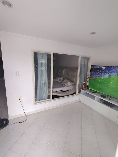 Casa de 11 alcobas en venta en Santa Fe, Cali, 432 m² · foto 8 de 10