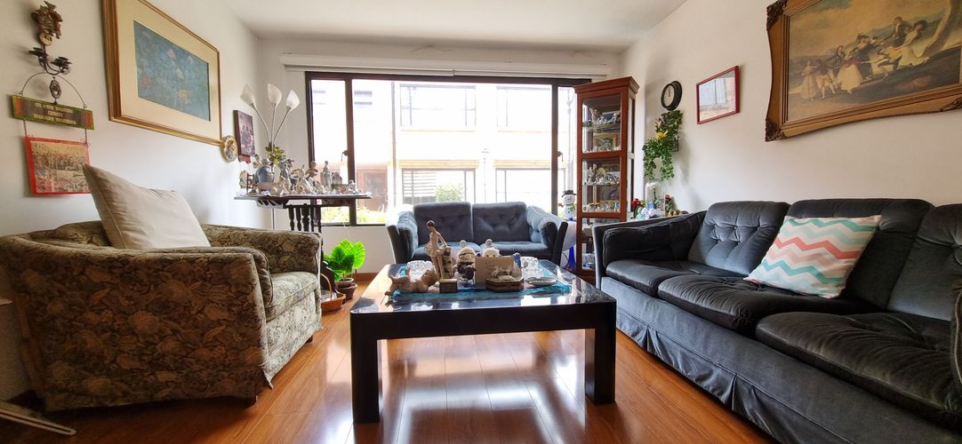 Apartamento de 4 alcobas en venta en Cedritos, Bogotá, 196 m² · foto 5 de 21