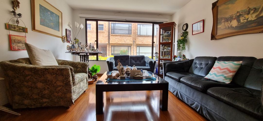 Apartamento de 4 alcobas en venta en Cedritos, Bogotá, 196 m² · foto 12 de 21