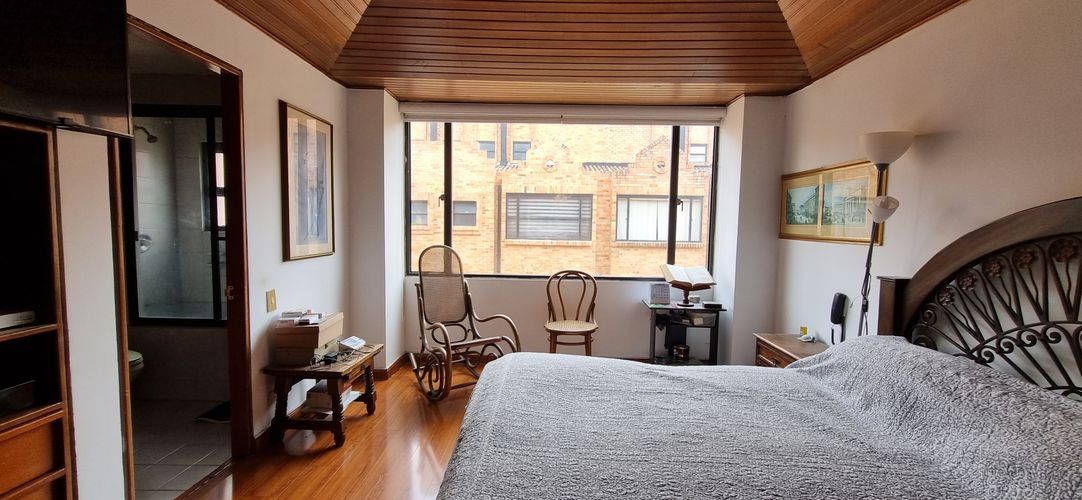 Apartamento de 4 alcobas en venta en Cedritos, Bogotá, 196 m² · foto 17 de 21