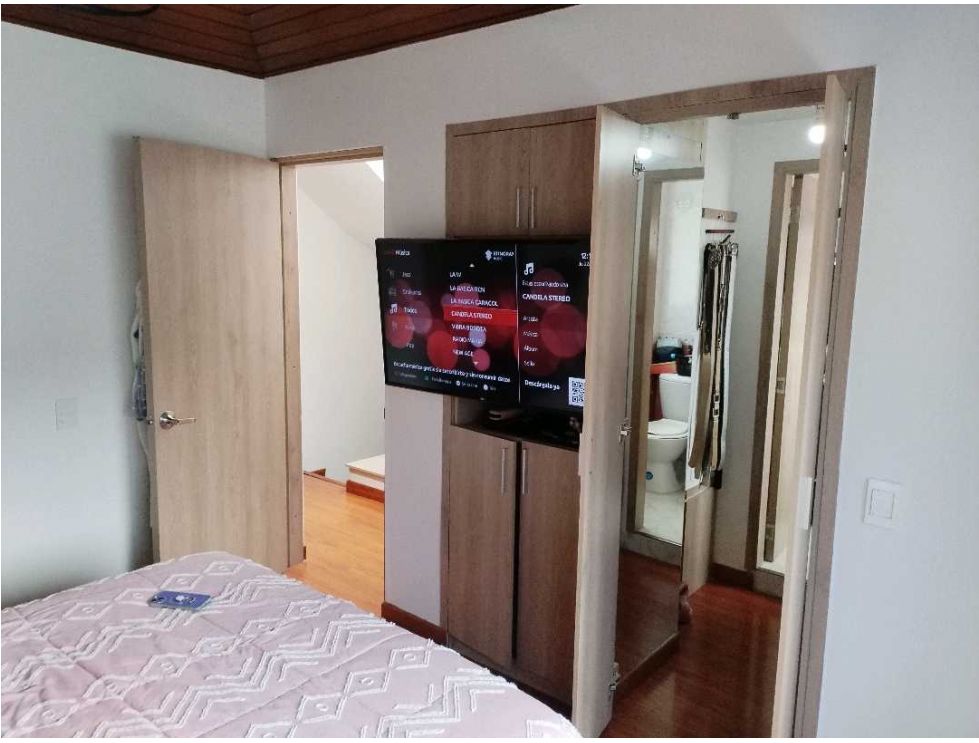 Casa en venta en Cedritos, Bogotá · foto 4 de 19