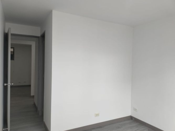 Apartamento de 2 alcobas en arriendo en La Aguacatala, Medellín, 104 m² · foto 11 de 14