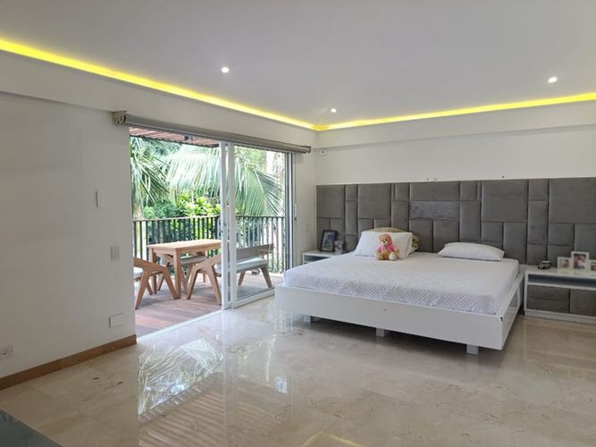 Casa de 4 alcobas en venta en San Lucas, Medellín, 300 m² · foto 9 de 20