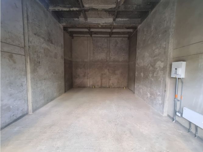 Local en venta en Los Colores, Medellín, 41 m² · foto 2 de 7