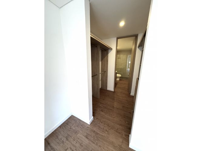 Apartaestudio en venta en Santa Barbara, Bogotá, 60 m² · foto 2 de 19