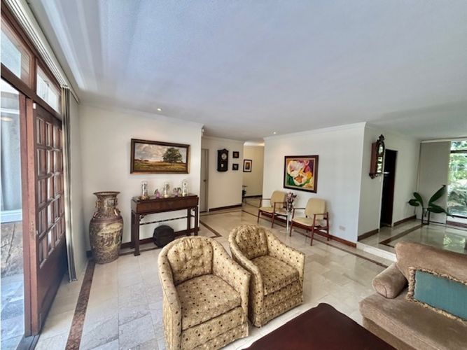 Apartamento de 3 alcobas en venta en Arboledas, Cali, 157 m² · foto 8 de 24