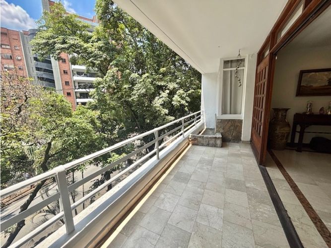 Apartamento de 3 alcobas en venta en Arboledas, Cali, 157 m² · foto 9 de 24