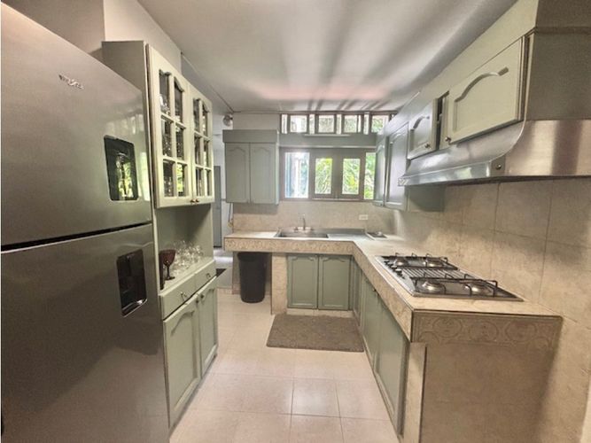 Apartamento de 3 alcobas en venta en Arboledas, Cali, 157 m² · foto 10 de 24