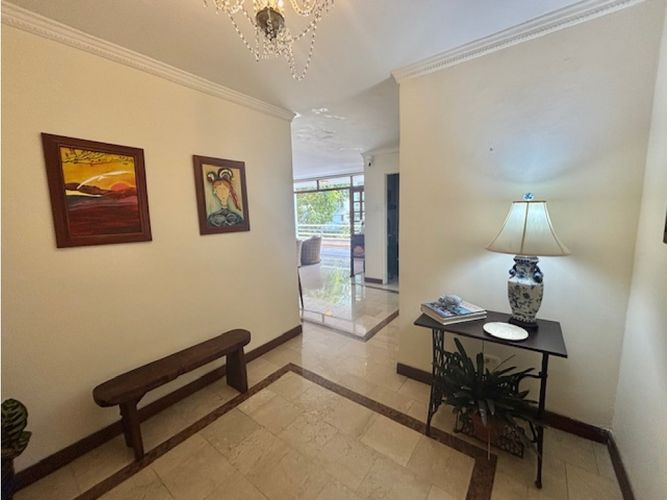 Apartamento de 3 alcobas en venta en Arboledas, Cali, 157 m² · foto 14 de 24
