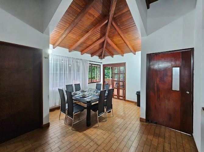 Casa de 5 alcobas en venta en La Buitrera, Cali, 400 m² · foto 22 de 24