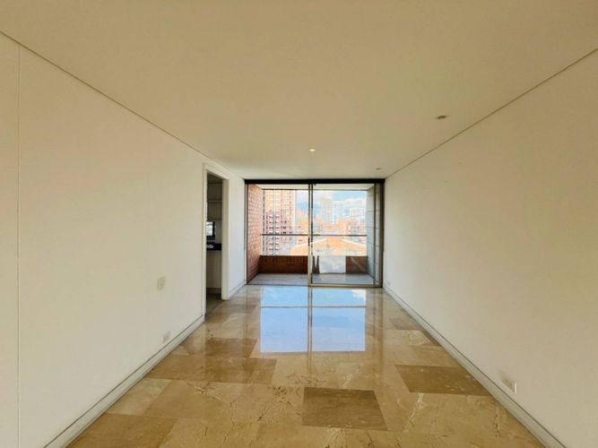 Apartamento de 2 alcobas en arriendo en Patio Bonito, Medellín, 190 m² · foto 4 de 22