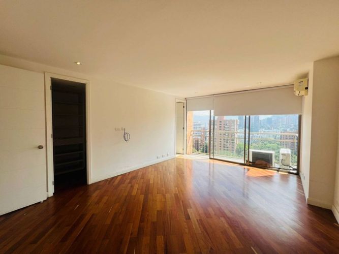 Apartamento de 2 alcobas en arriendo en Patio Bonito, Medellín, 190 m² · foto 8 de 22
