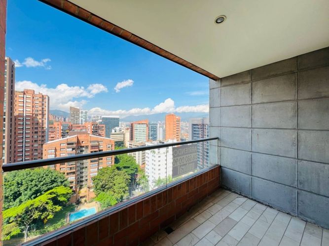 Apartamento de 2 alcobas en arriendo en Patio Bonito, Medellín, 190 m² · foto 20 de 22