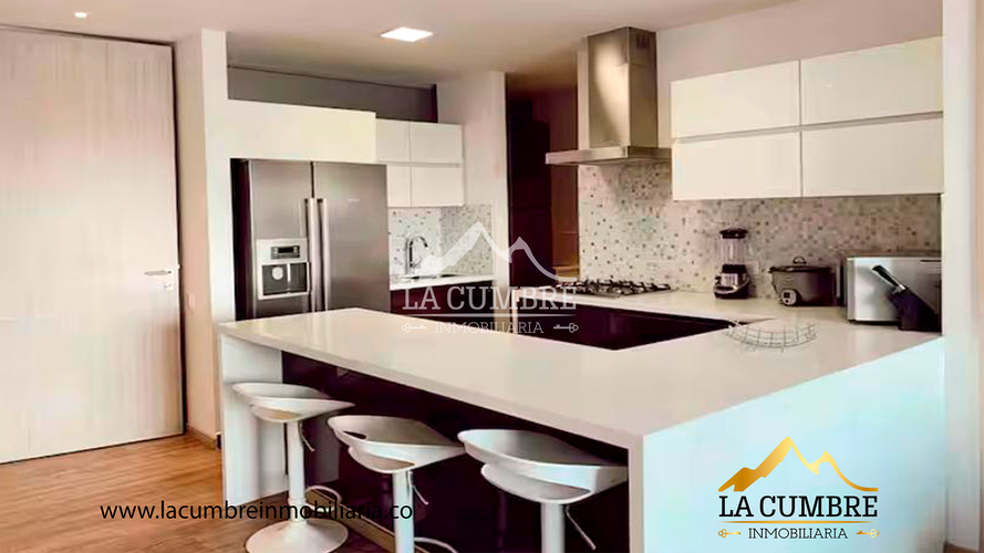 Apartamento de 2 alcobas en arriendo en Castropol, Medellín, 95 m² · foto 3 de 11