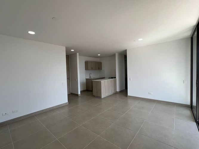 Apartamento de 2 alcobas en venta en Ub. La Pereira, Rionegro, 73 m² · foto 6 de 11