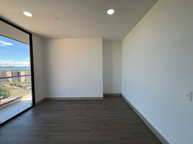 Apartamento de 2 alcobas en venta en Ub. La Pereira, Rionegro, 73 m² · foto 3 de 11