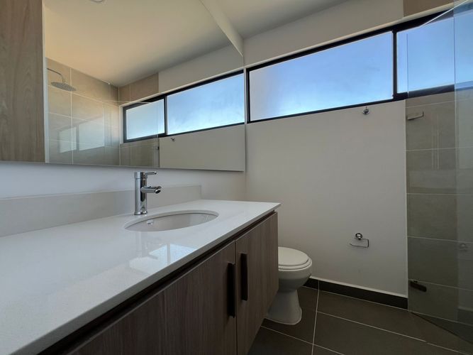 Apartamento de 2 alcobas en venta en Ub. La Pereira, Rionegro, 73 m² · foto 10 de 11