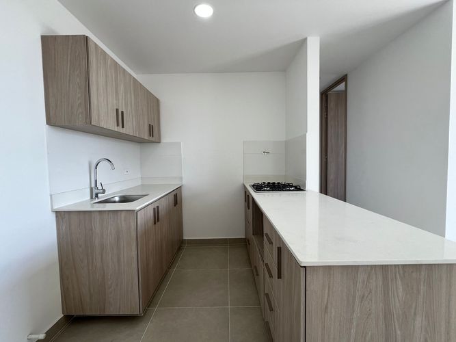 Apartamento de 2 alcobas en venta en Ub. La Pereira, Rionegro, 73 m² · foto 4 de 11