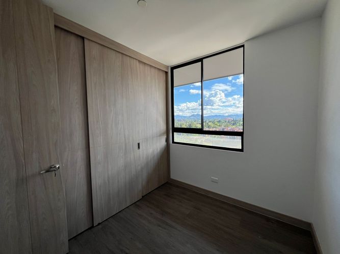 Apartamento de 2 alcobas en venta en Ub. La Pereira, Rionegro, 73 m² · foto 7 de 11