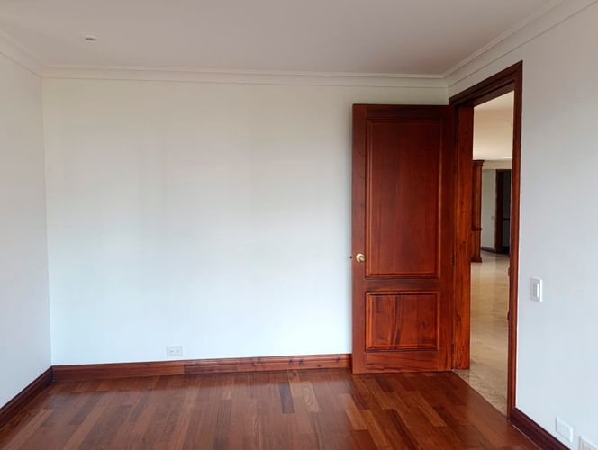 Apartamento de 4 alcobas en venta en Los Balsos, Medellín, 300 m² · foto 13 de 17