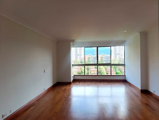Apartamento de 4 alcobas en venta en Los Balsos, Medellín, 300 m² · foto 5 de 17
