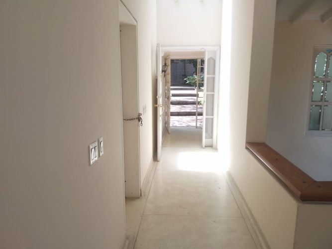 Oficina en arriendo en El Poblado, Medellín, 160 m² · foto 3 de 9