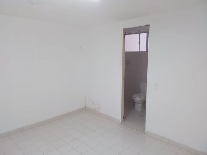 Oficina en arriendo en El Poblado, Medellín, 80 m² · foto 4 de 10
