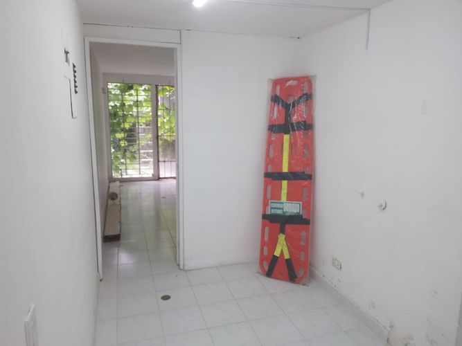Oficina en arriendo en El Poblado, Medellín, 80 m² · foto 3 de 10