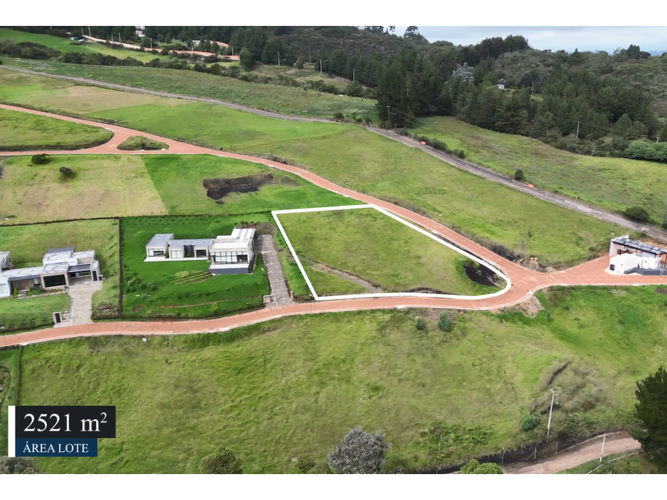 Lote en venta en Yerbabuena, Sopó, 2521 m² · foto 2 de 24