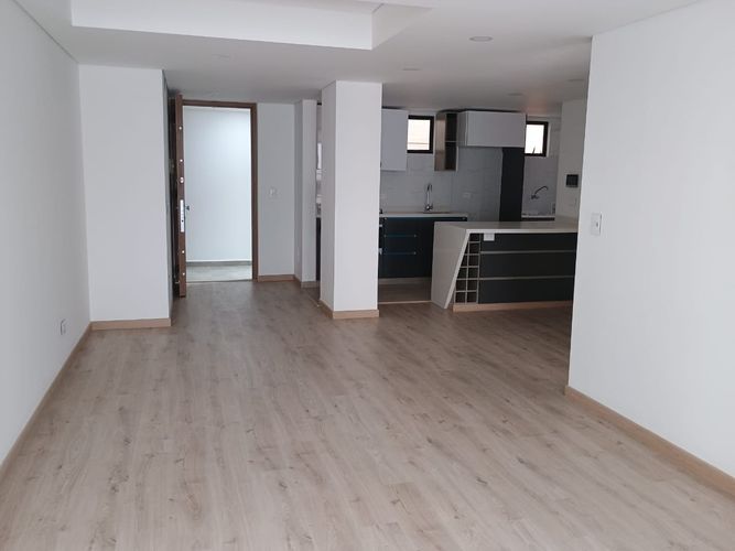 Apartamento de 2 alcobas en venta en Quinta Paredes, Bogotá, 81 m² · foto 20 de 24