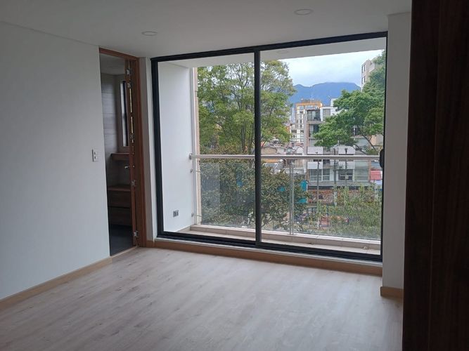 Apartamento en venta en Quinta Paredes, Bogotá · foto 10 de 24