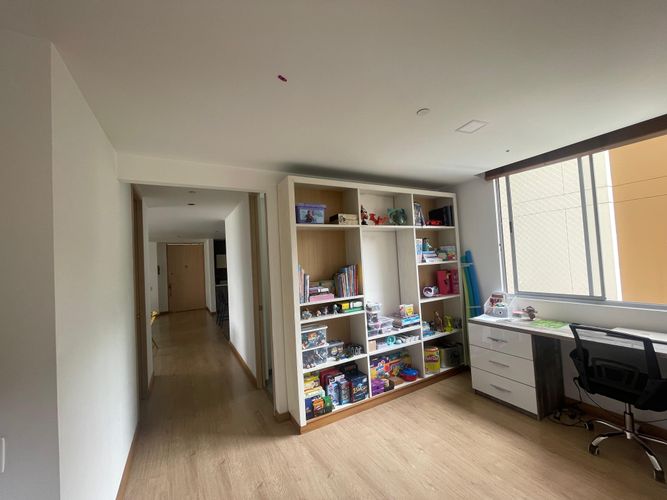 Apartamento de 4 alcobas en venta en Loma Del Esmeraldal, Envigado, 167 m² · foto 11 de 15