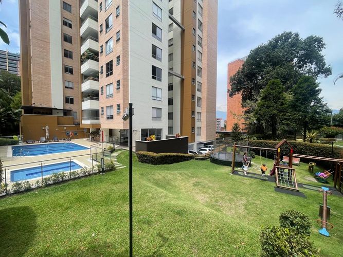 Apartamento de 4 alcobas en venta en Loma Del Esmeraldal, Envigado, 167 m² · foto 15 de 15