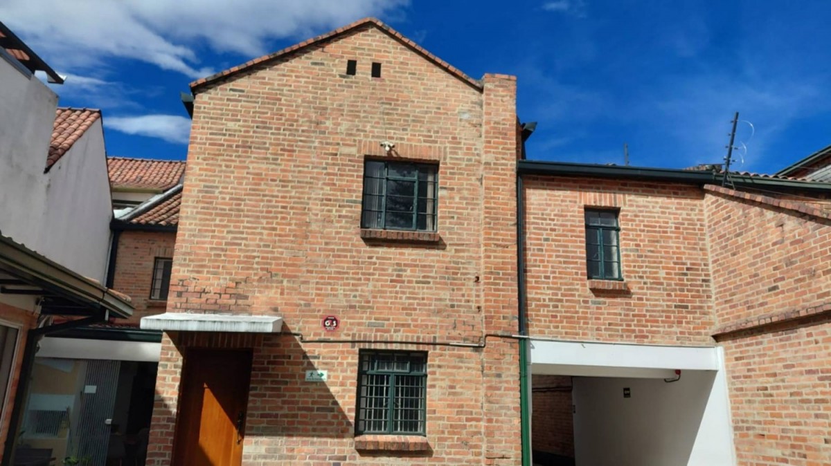 Casa en venta en Quinta Camacho, Bogotá · foto 3 de 24