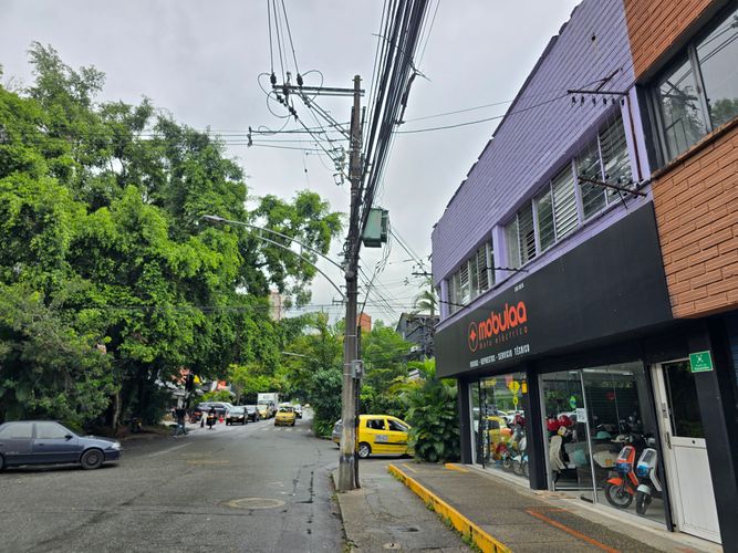 Local en venta en San Diego, Medellín, 205 m² · foto 2 de 8