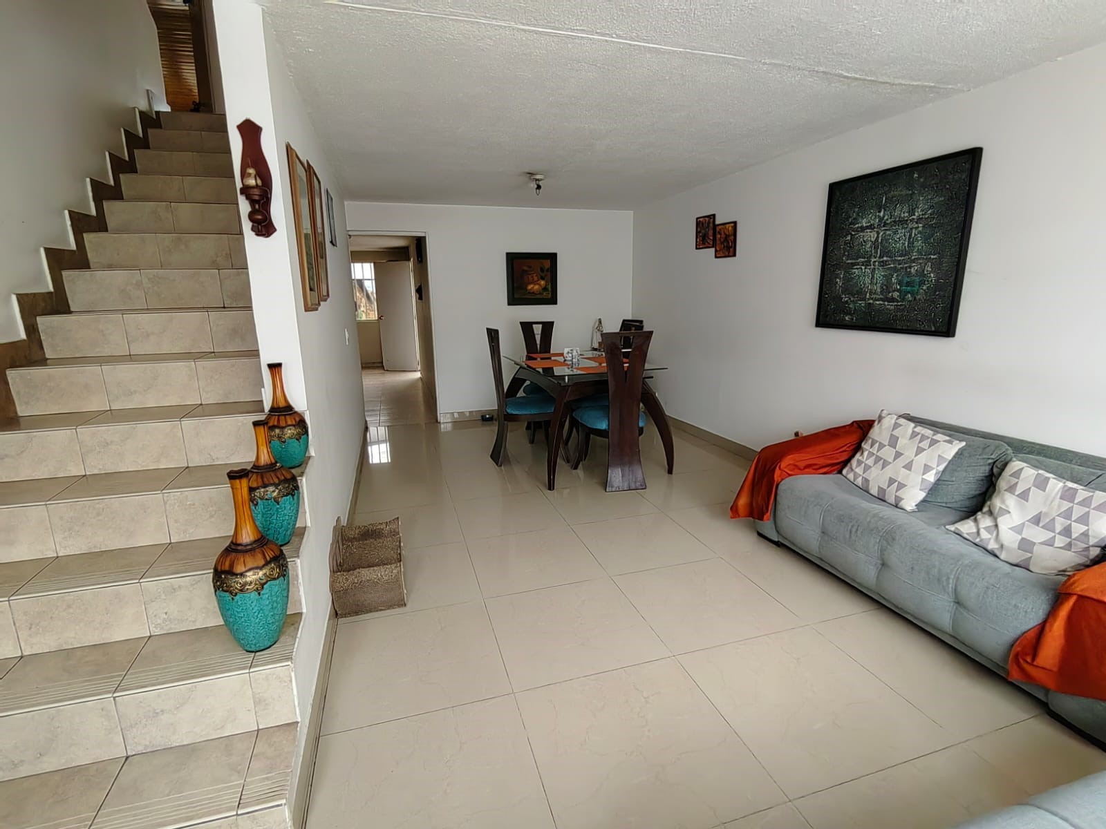 Casa en venta en Villa Luz, Bogotá · foto 2 de 15