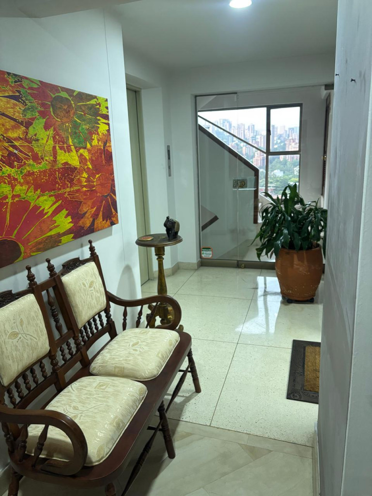 Apartamento en venta en El Poblado, Medellín [No disponible] 4