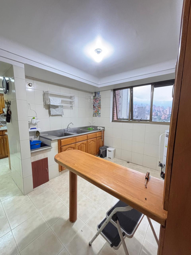 Apartamento en venta en El Poblado, Medellín [No disponible] 5