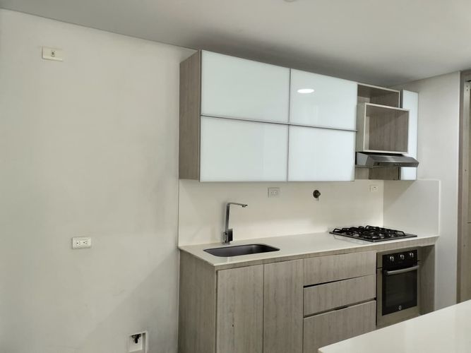 Apartamento de 3 alcobas en arriendo en Vía Las Palmas, Medellín, 126 m² · foto 3 de 20