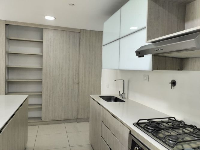 Apartamento de 3 alcobas en arriendo en Vía Las Palmas, Medellín, 126 m² · foto 2 de 20
