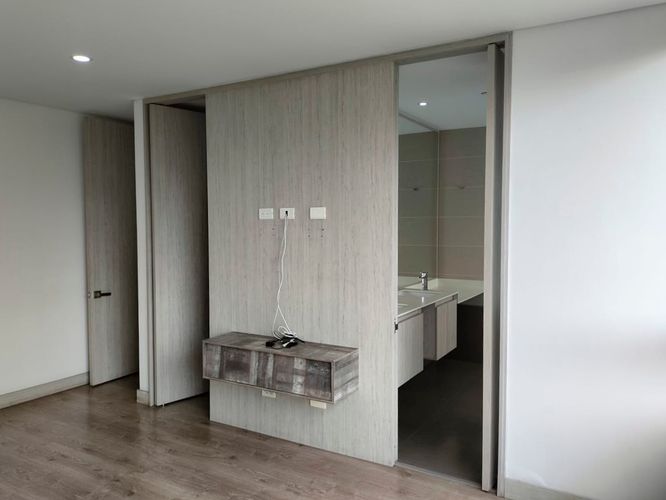 Apartamento de 3 alcobas en arriendo en Vía Las Palmas, Medellín, 126 m² · foto 6 de 20