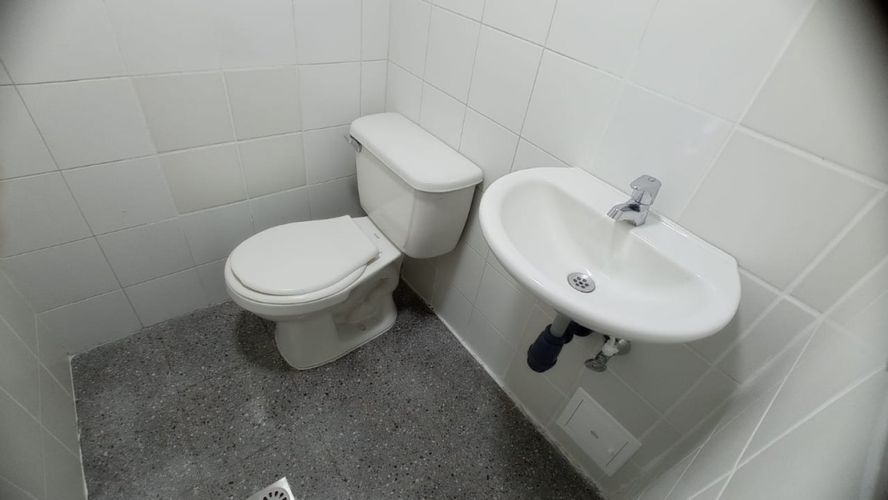 Local en arriendo en El Poblado, Medellín, 277 m² · foto 4 de 4