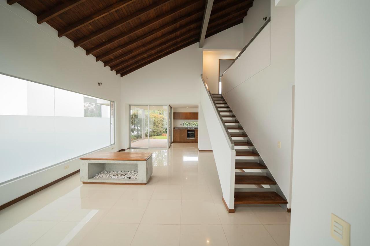 3BR House in Santa Elena (165 m²)